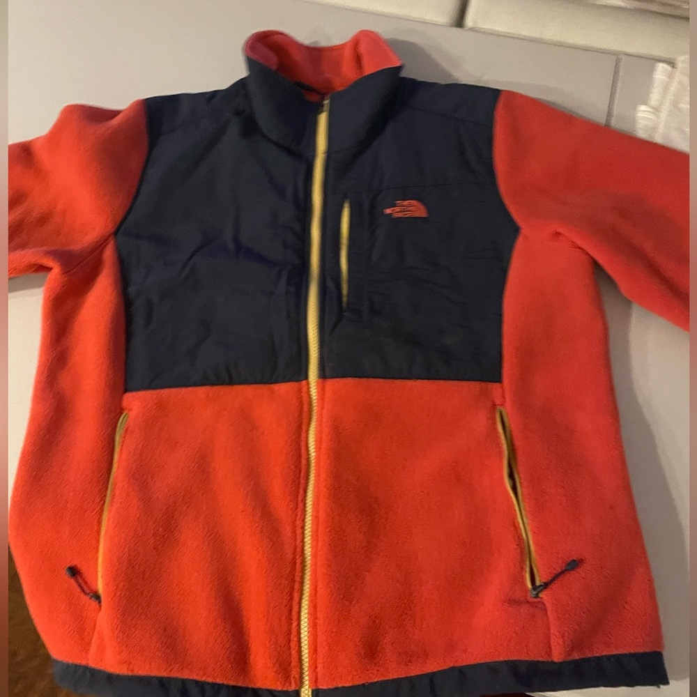 Brand New W out tags North Face Denali fleece.